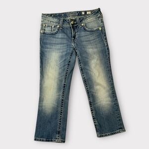 Women’s Miss Me Capris Style JP5335P Size 27 Embroidered With Rhinestones